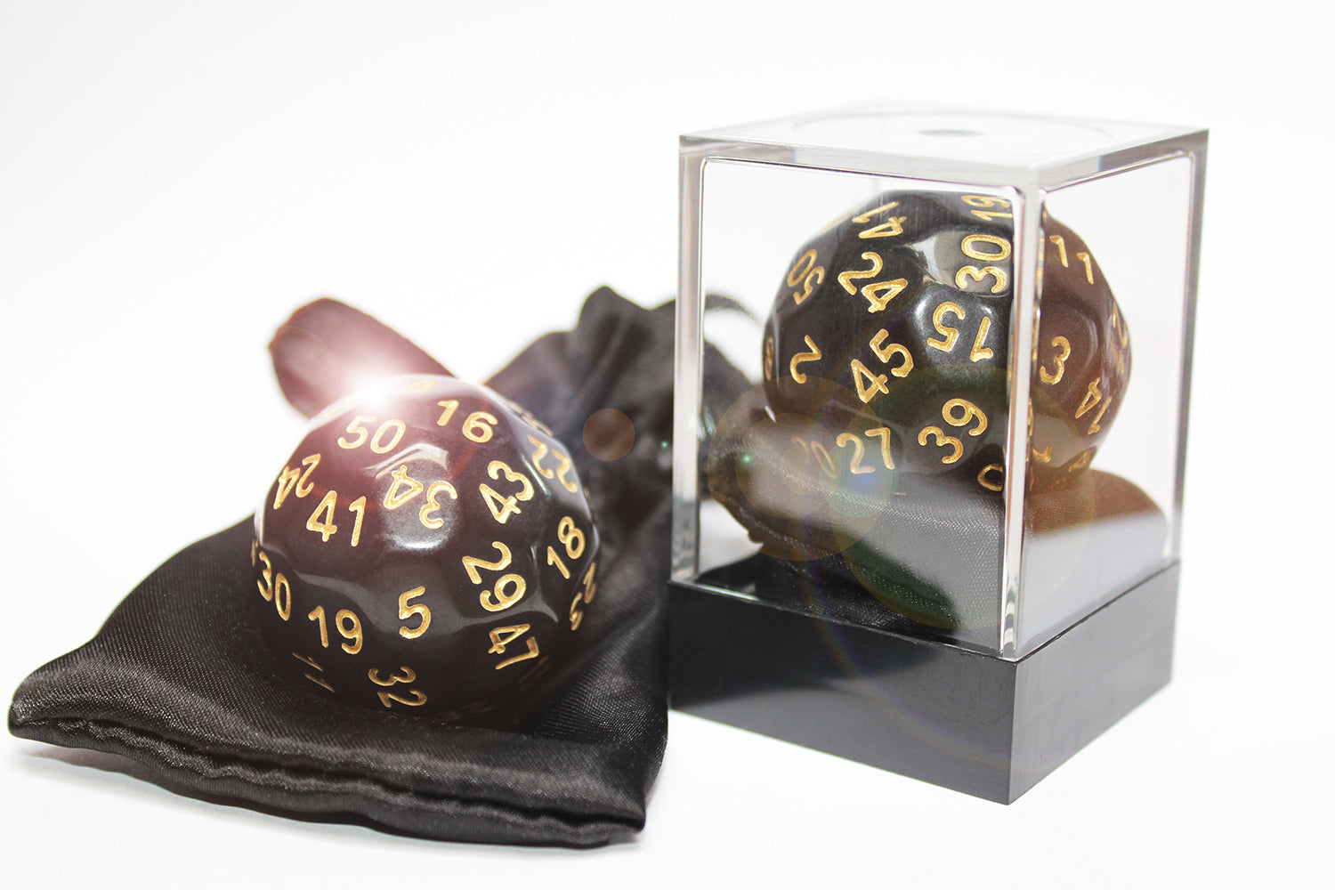 Dice-Up D50 in Acrylbox + Satinbag - Black/Gold