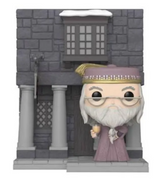 Funko POP! Harry Potter Chamber of Secrets - Albus Dumbledore with Hog's Head Inn #154